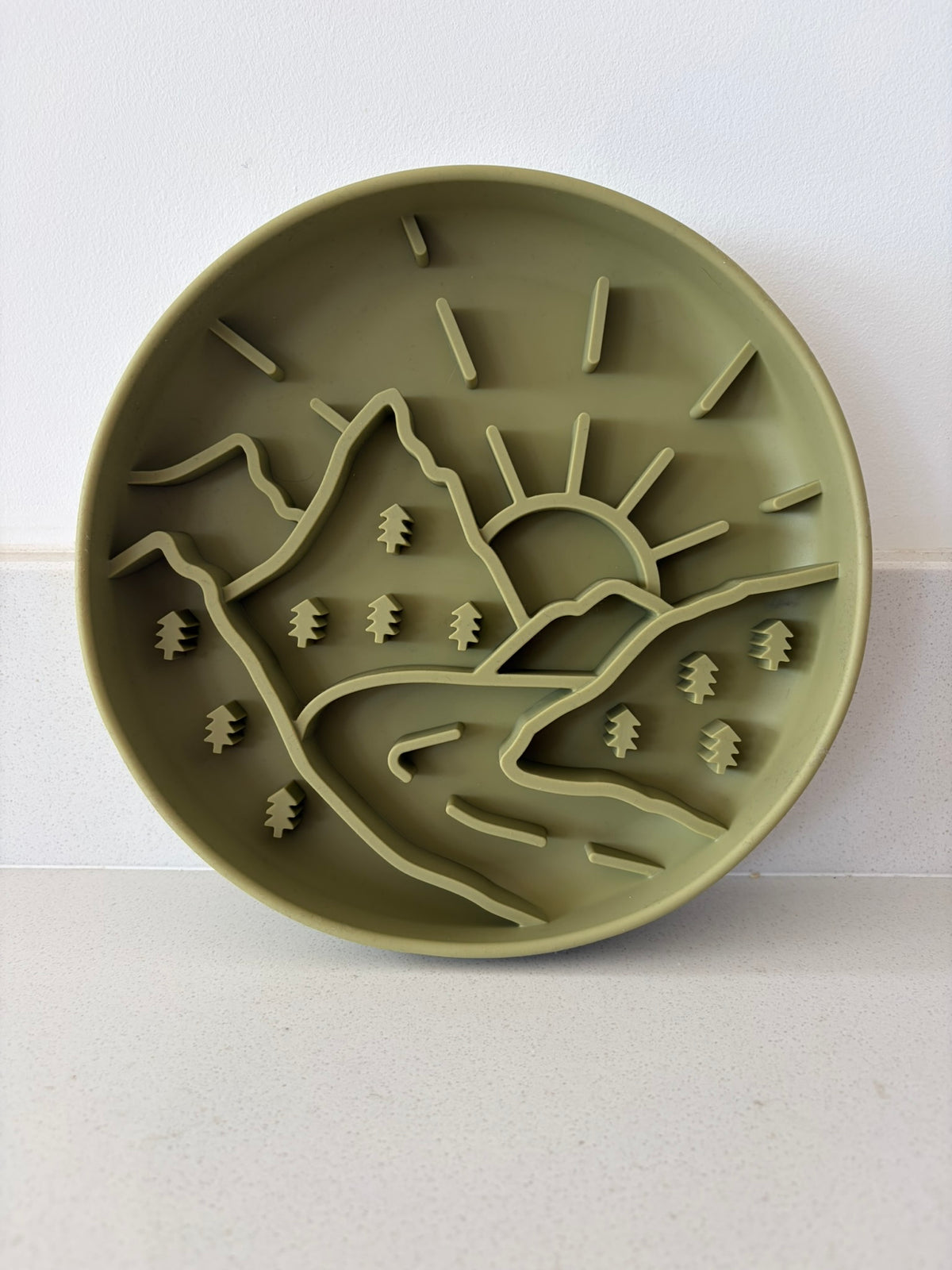 Mountain Range Enrichment Slow feeder bowl